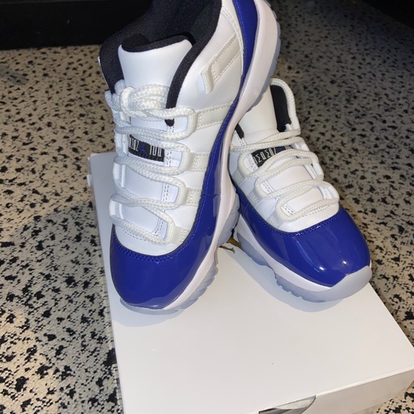 Brand New Air Jordan Retro 11 Low - Picture 3 of 12